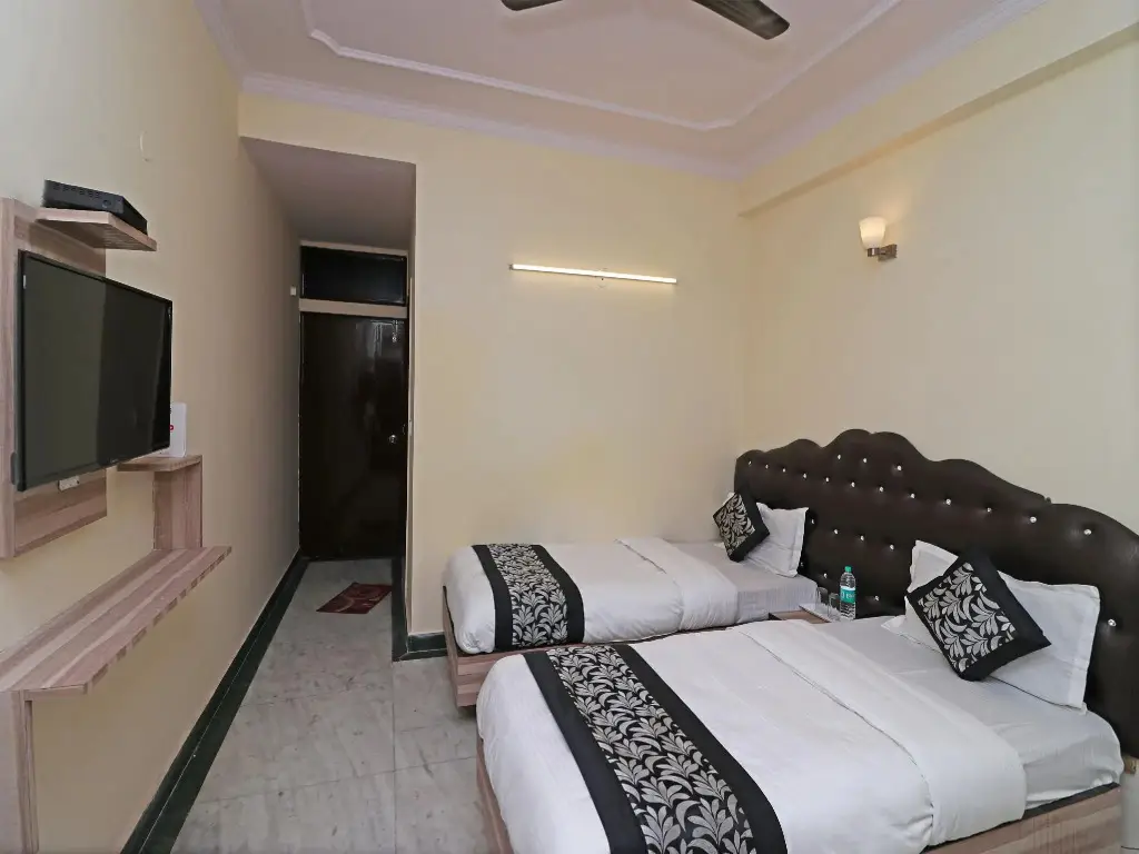 Нью-Дели: OYO 12419 Hotel Silver Shine