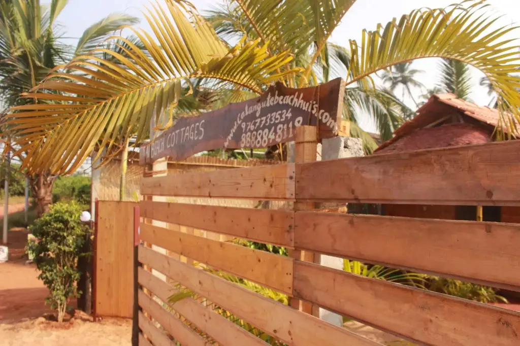 Калангут: Tivai Beach Cottages