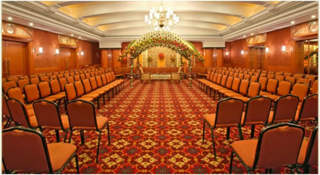 Раджкот: The Imperial Palace Hotel