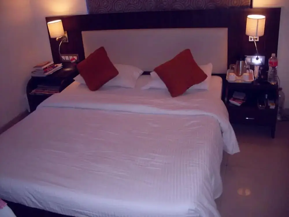 Мумбаи: Signature Crest Goregaon