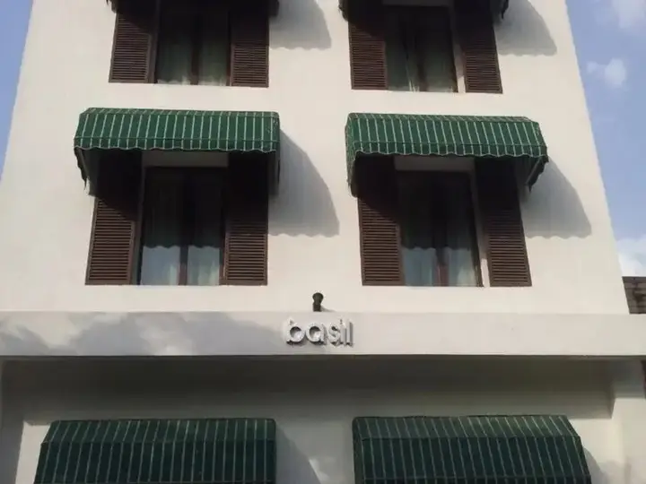 Нью-Дели: Basil The Residency