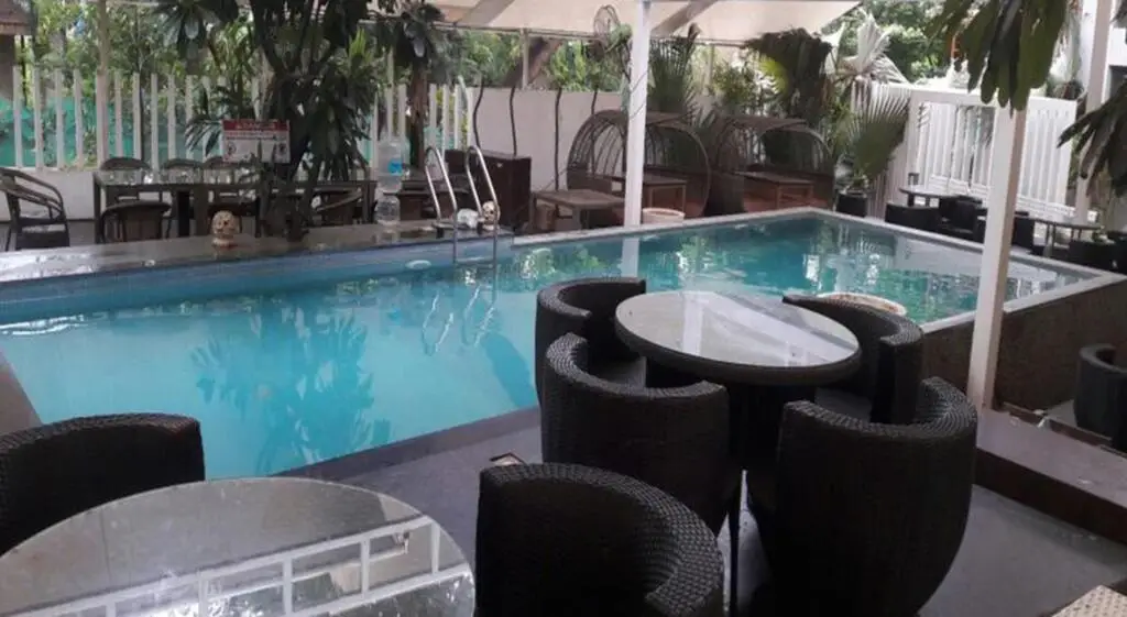 Пуна: Hotel Sadanand Regency