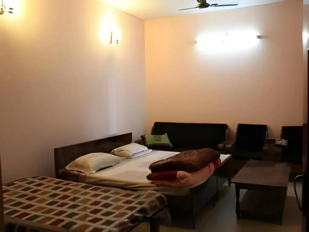 Праяградж: Guest House Bungalow