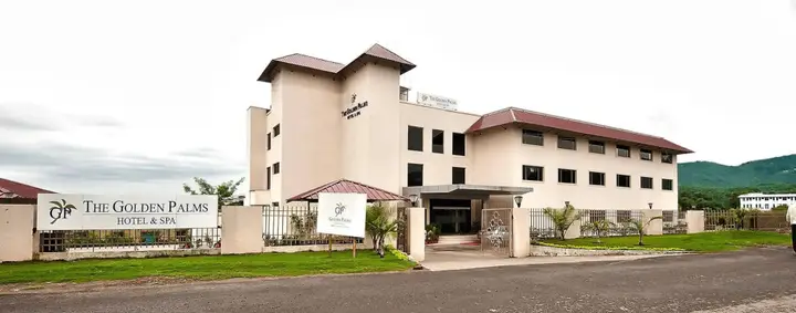 Бадди: The Golden Palms Hotel & Spa