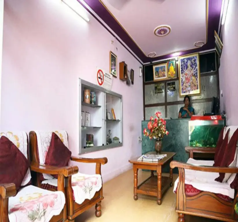 Джайпур: Hotel Jai Maa Palace