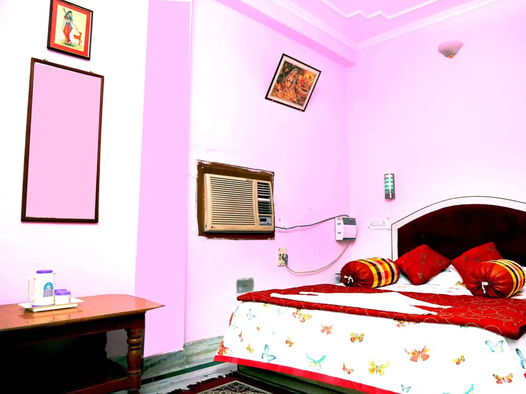 Джайпур: Hotel Jai Maa Palace