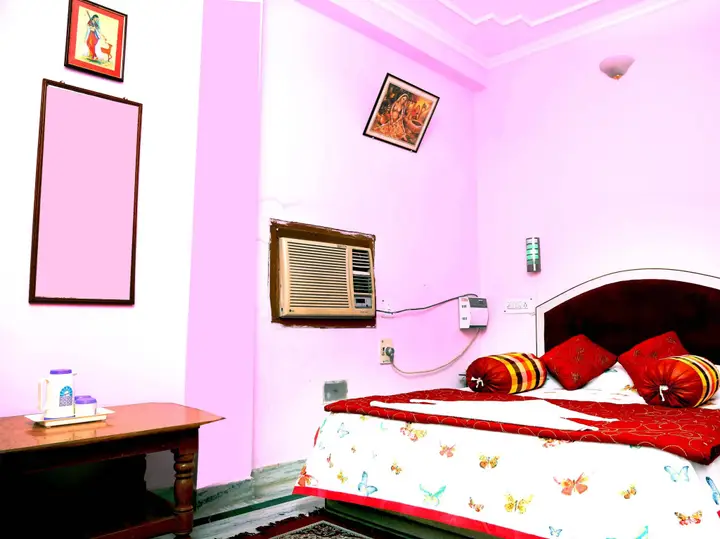 Джайпур: Hotel Jai Maa Palace