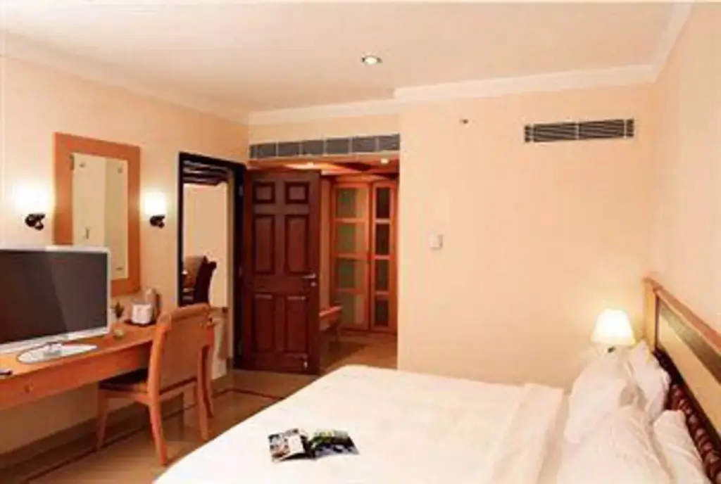 Коччи: Hotel Pearl Continental