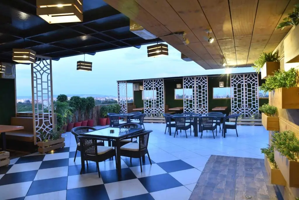 Hotel Shyam Paradise — фото 1