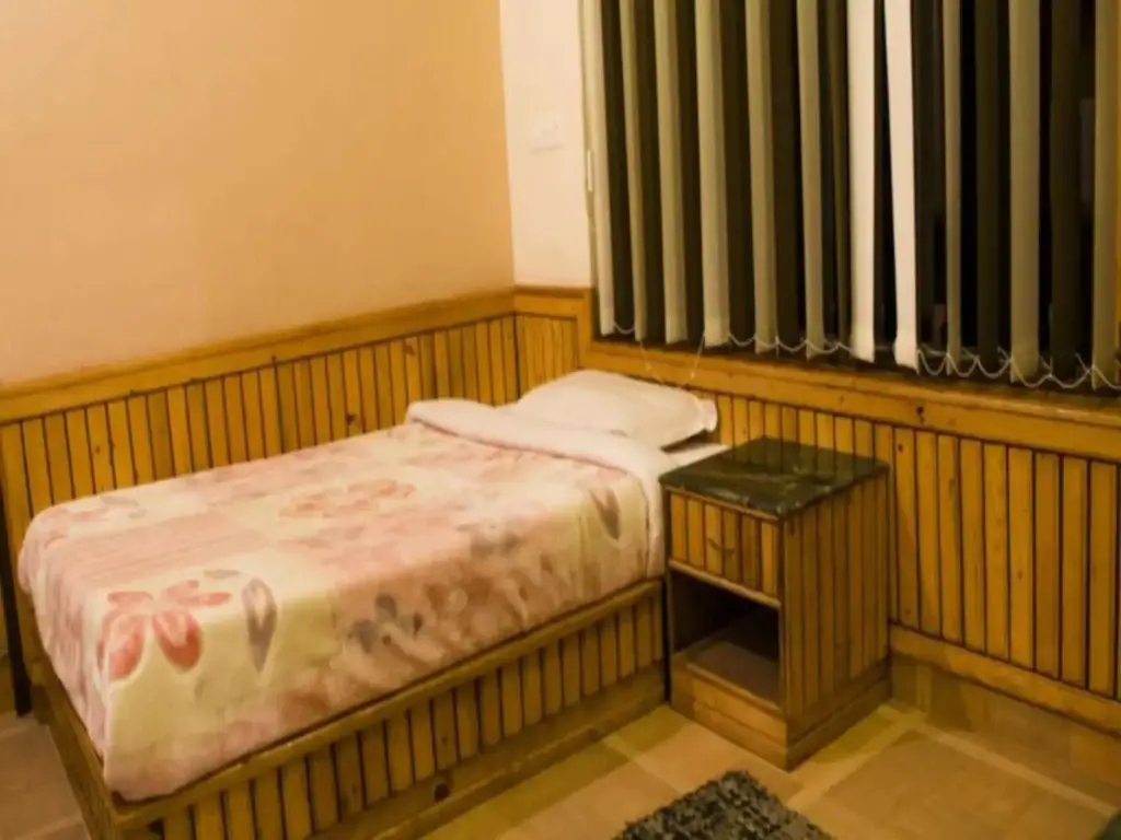 Дармсала: Greenwoods Inn