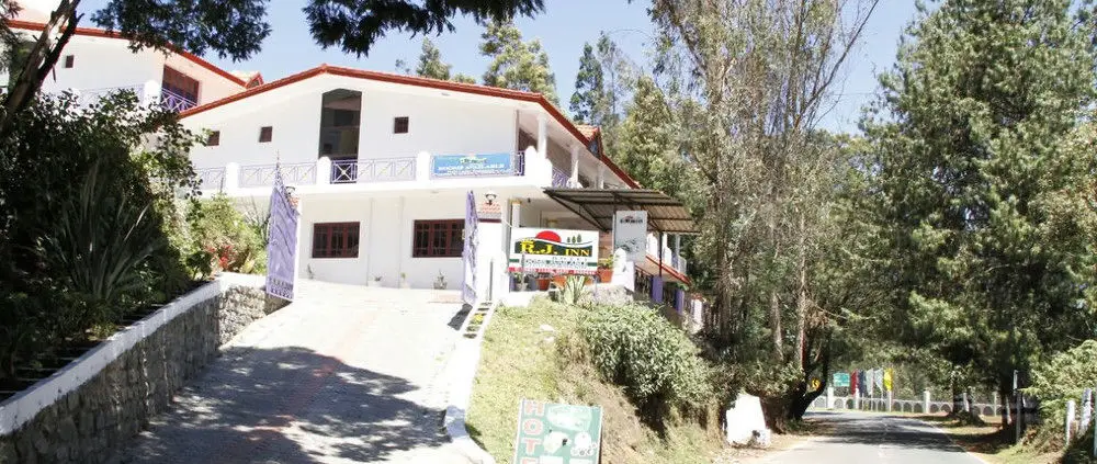 Ути: Hotel RJ Inn