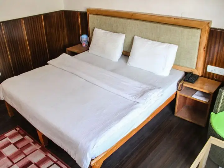 Лех: Hotel Lumbini