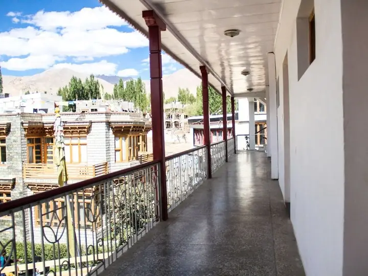 Лех: Hotel Lumbini