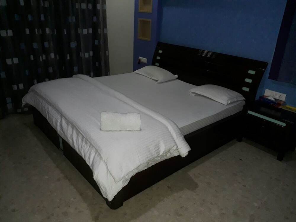 Пуна: Kalpatharuvu Service Apartments