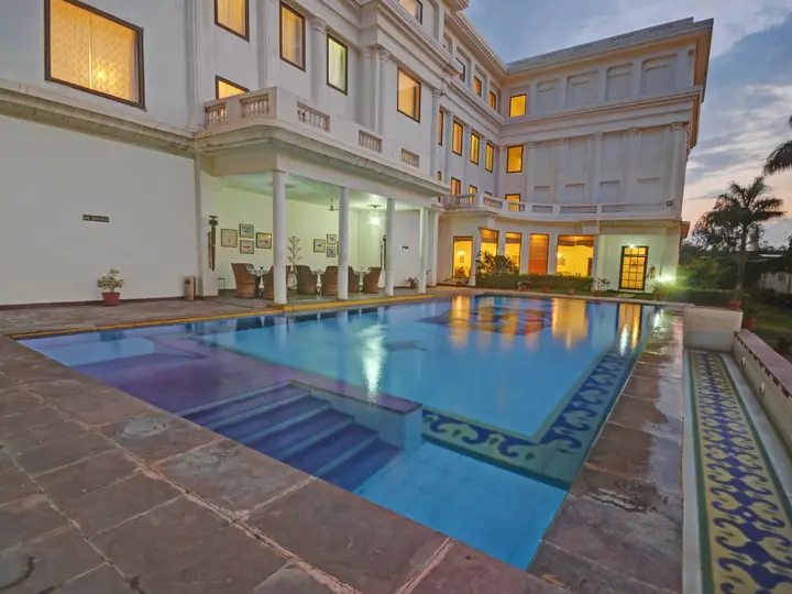 Бунди: The Hadoti Palace