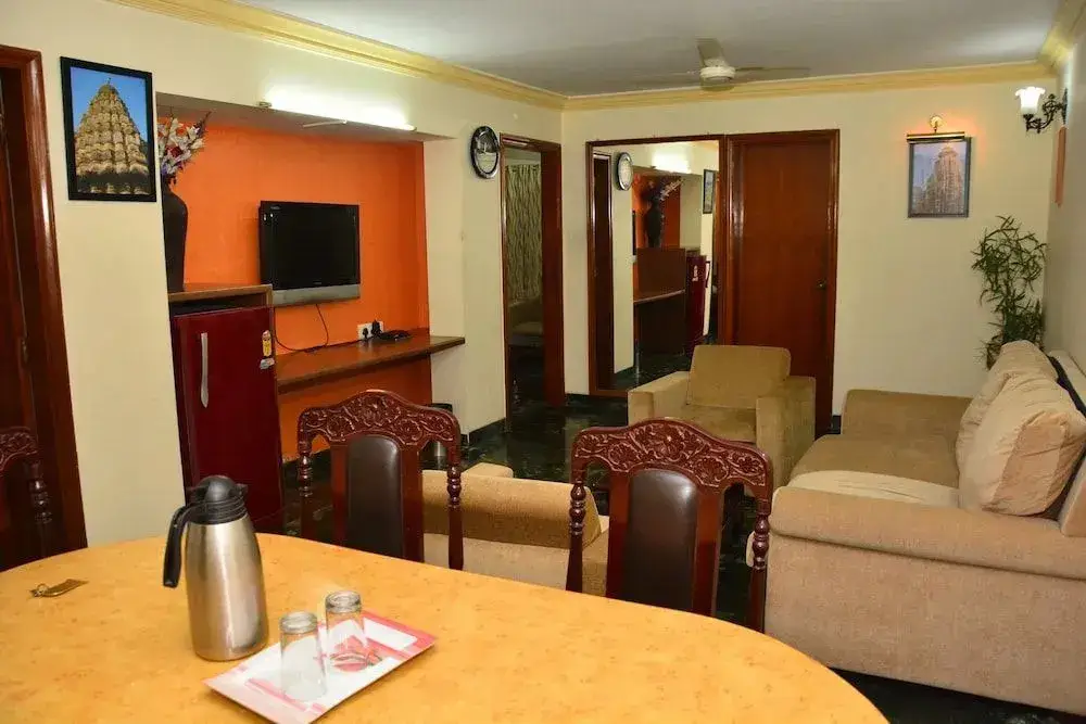 Ширди: Hotel Sai Sahavas