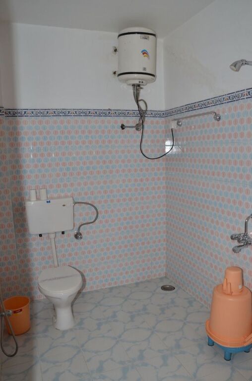 Мунсьяри: Milam Inn