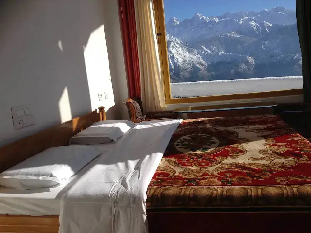 Мунсьяри: Milam Inn