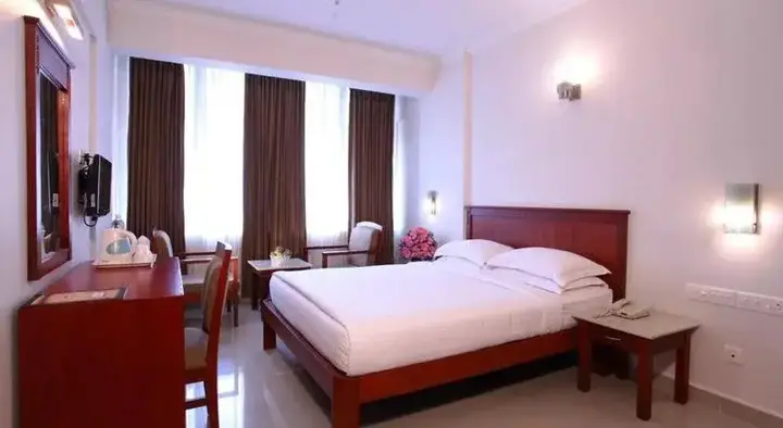 Триссур: Hotel Pooram International