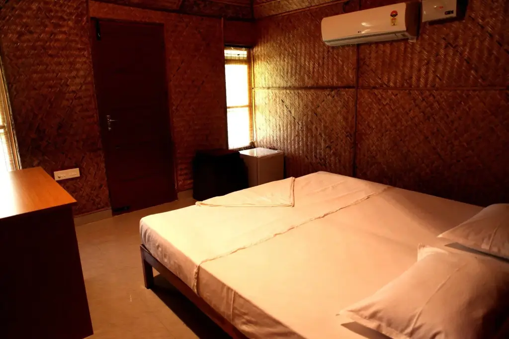Варкала: Savithri Inn Bamboo Cottages & Resorts
