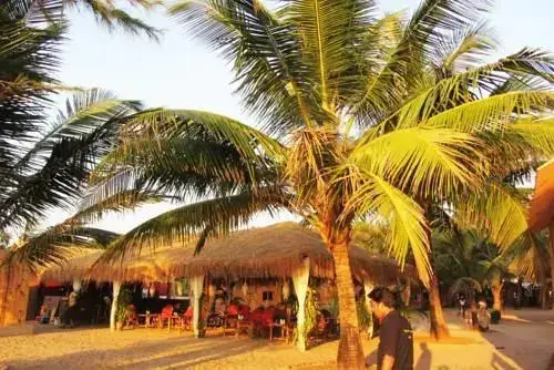 Tina Beach Resort — фото 1