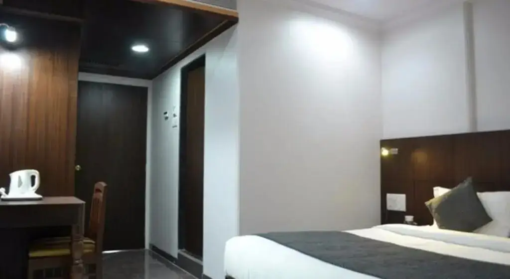 Мумбаи: The Ontime Hotel