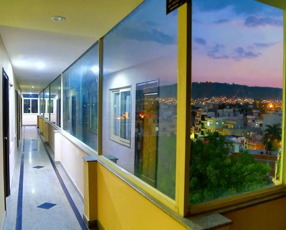 Удаипур: Hotel Royal Palm - A Budget Hotel in Udaipur