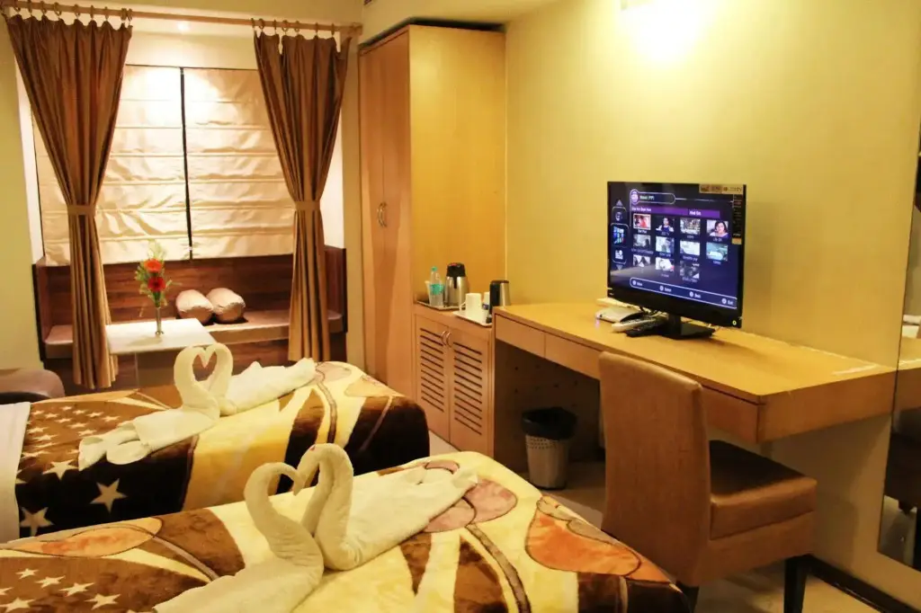 Колката: Mayur Residency