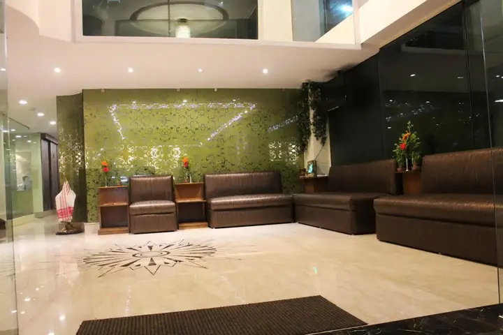 Колката: Mayur Residency