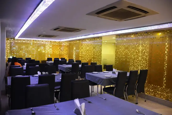Колката: Mayur Residency