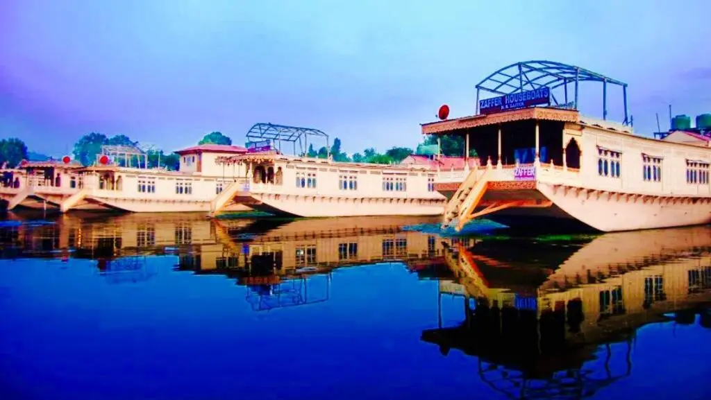 Шринагар: Zaffer Group of Houseboats