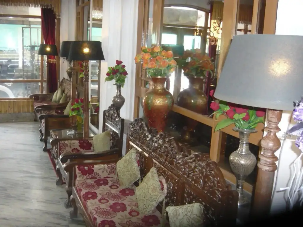Шринагар: Hotel Akbar Inn