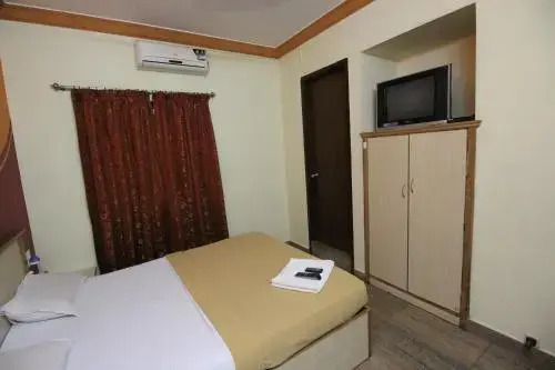 Бангалор: Kingston Palace Hotel