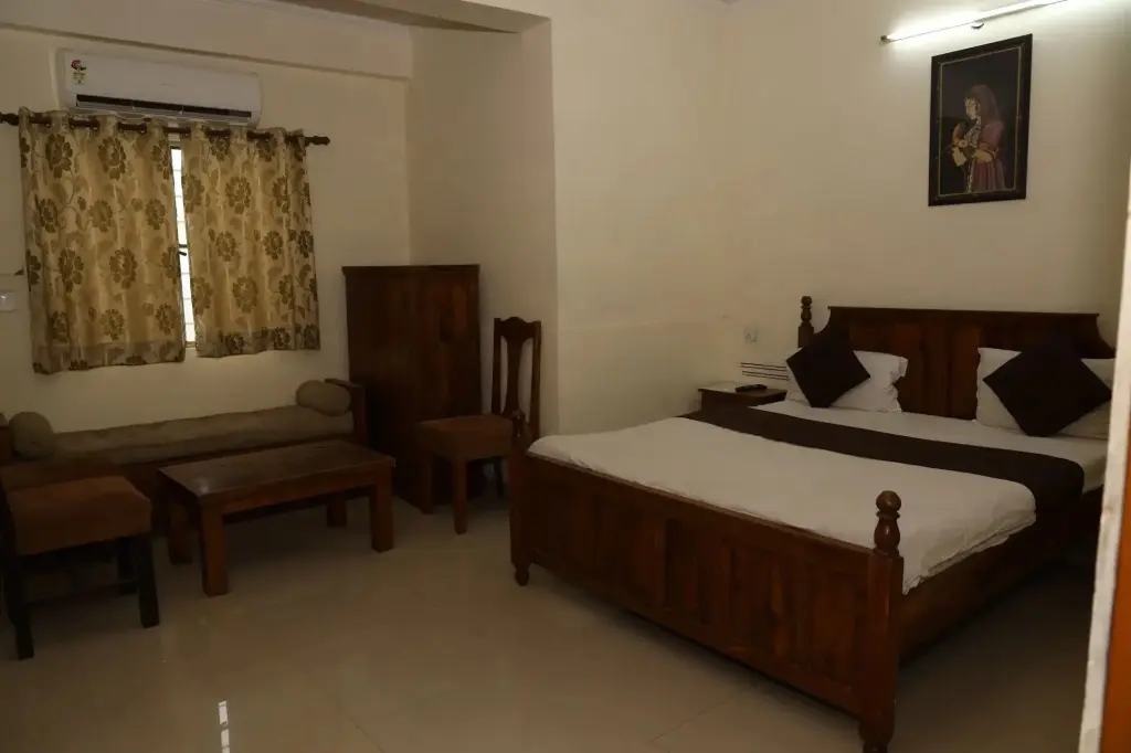 Джайпур: Hotel Raghuraj Palace