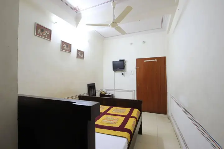 Джайпур: Hotel Raghuraj Palace