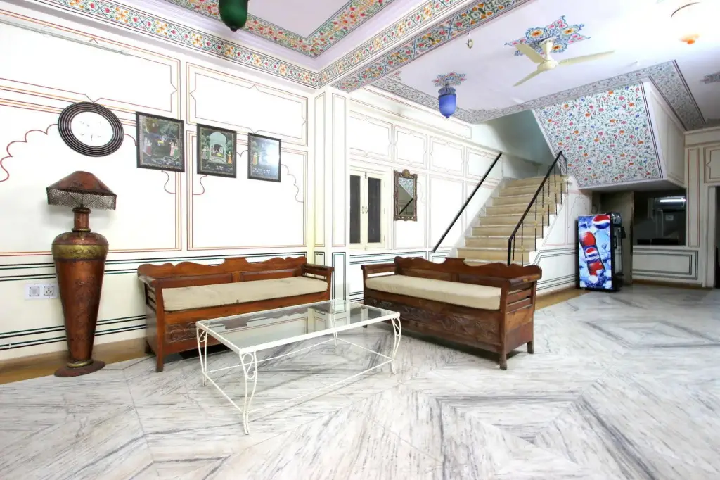 Джайпур: Hotel Raghuraj Palace
