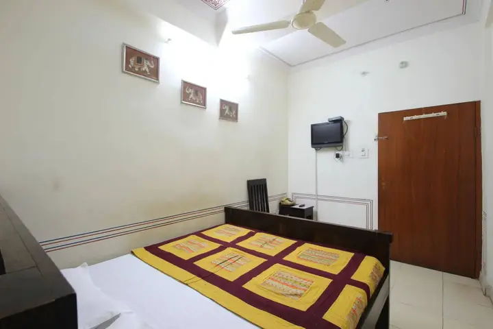 Джайпур: Hotel Raghuraj Palace