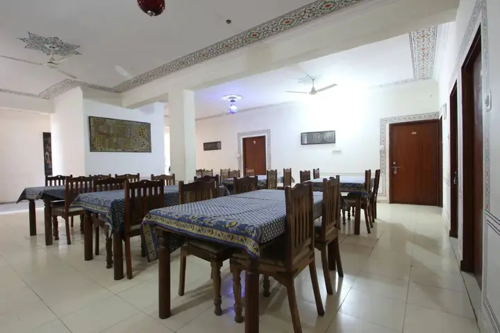 Джайпур: Hotel Raghuraj Palace