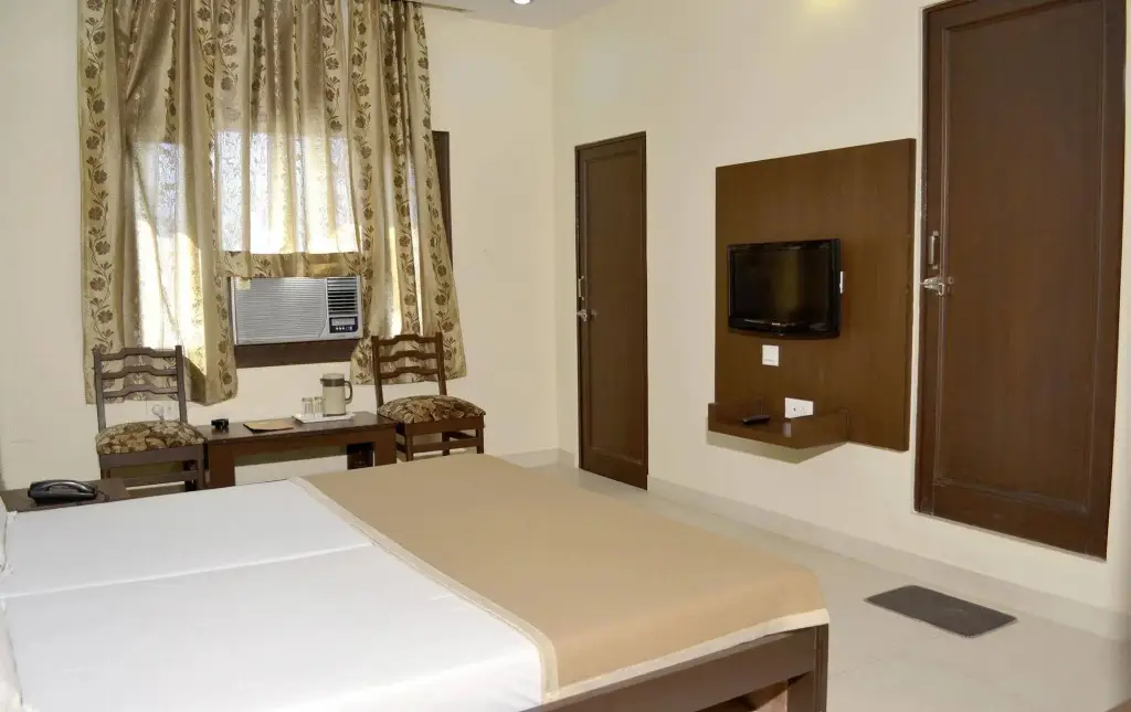 Джайпур: Hotel Raghav Palace