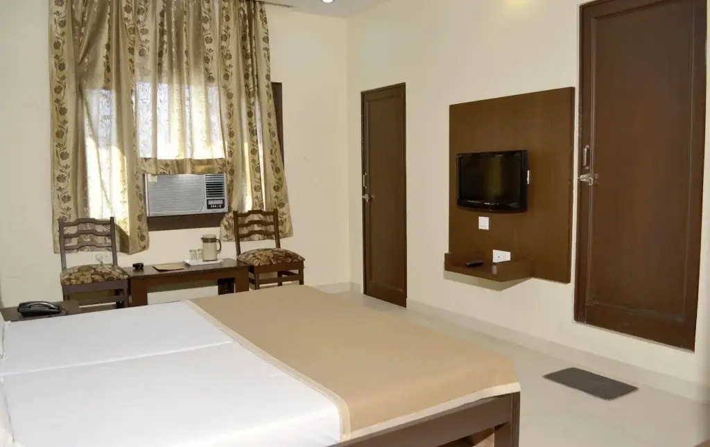 Джайпур: Hotel Raghav Palace