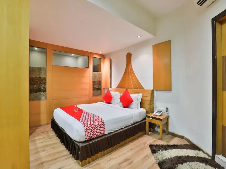 Ахмедабад: Rock Regency Hotel