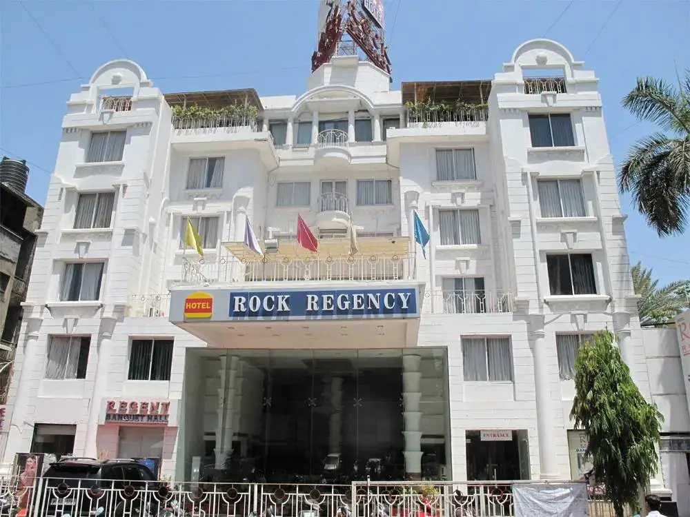Rock Regency Hotel — фото 1
