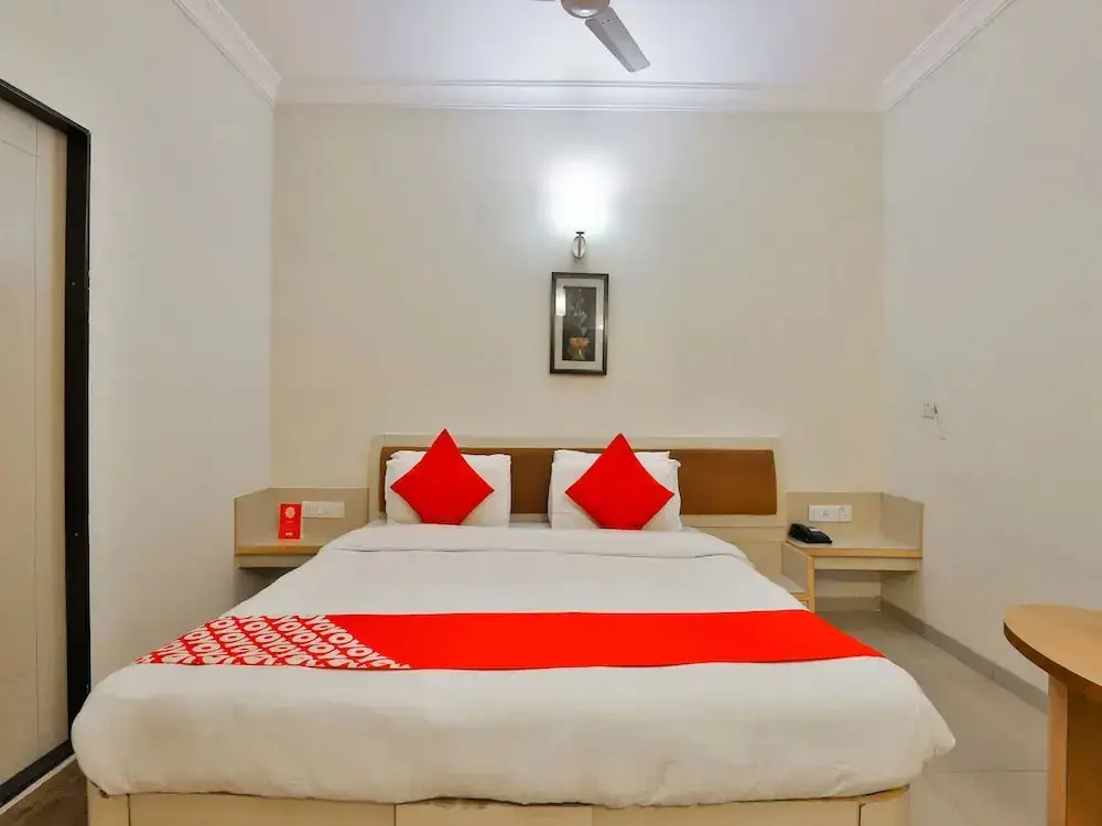Раджкот: New Hotel Europa Inn