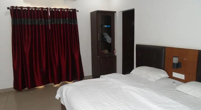 Хидерабад: Shade Premium Suites
