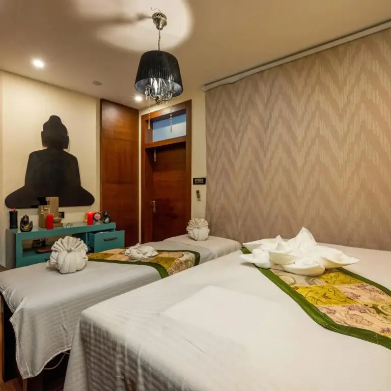 Чамба: Grand View Hotel