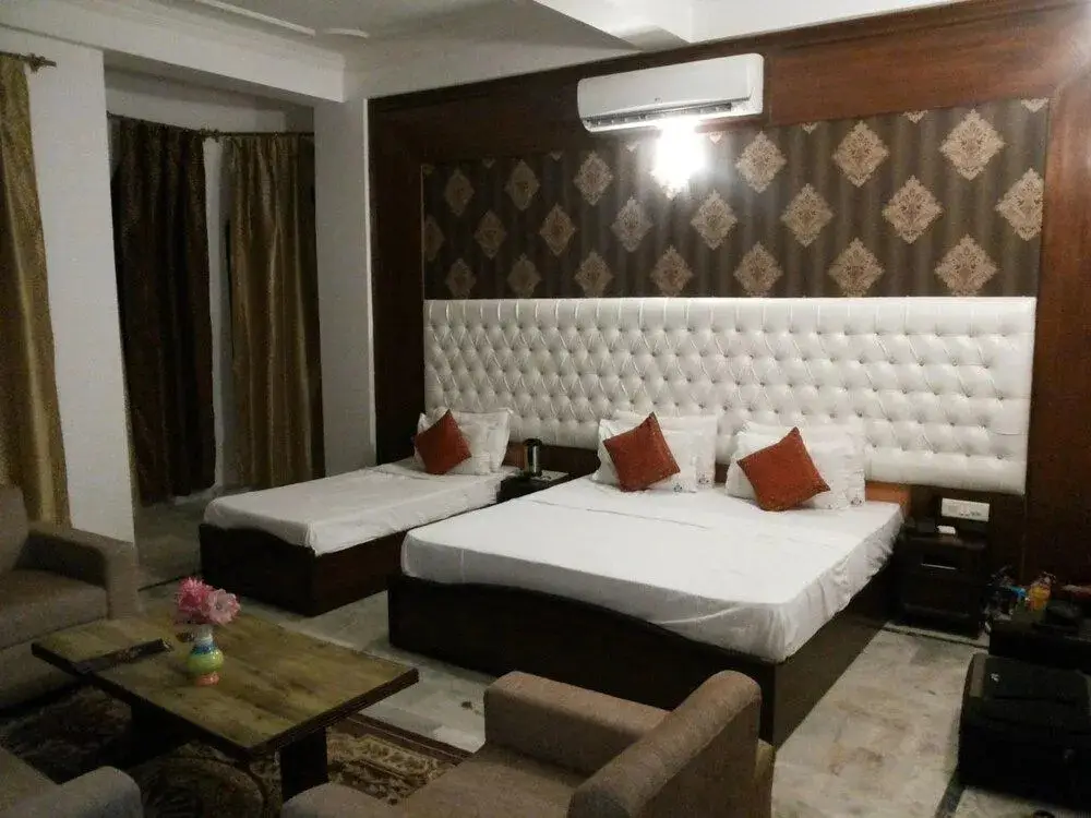 Кангра: Imperial Clarks Inn Dharmashala