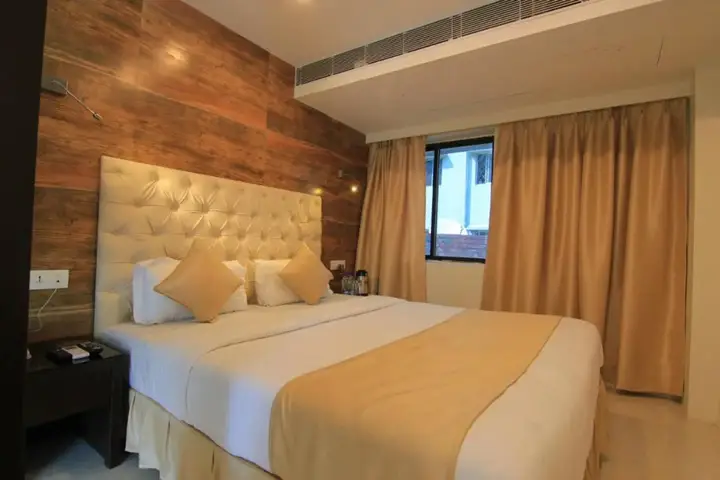 Колката: Hotel O2 Oxygen
