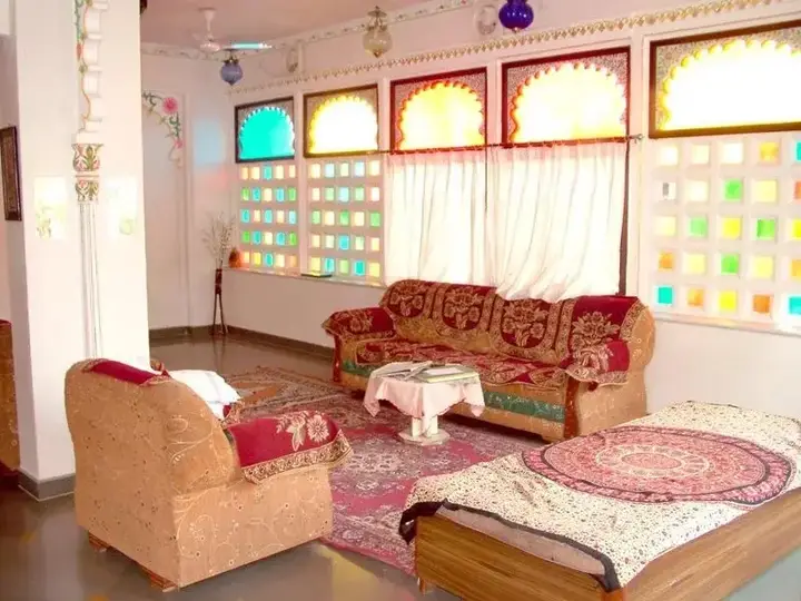 Удаипур: Girnar Villa