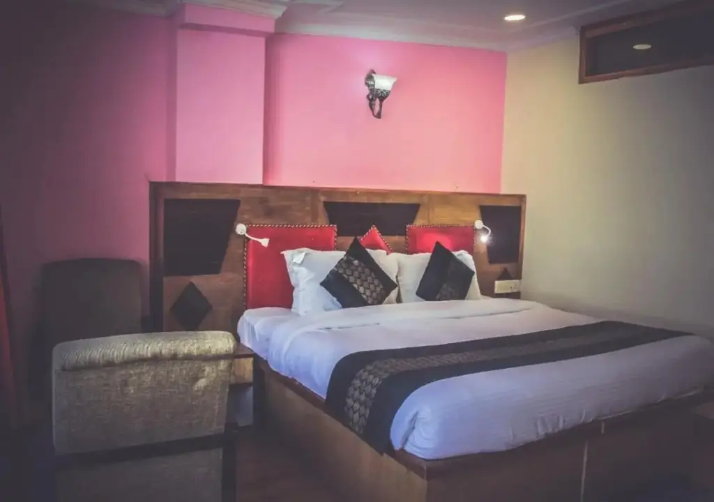 Дармсала: M Hotel & Restaurant