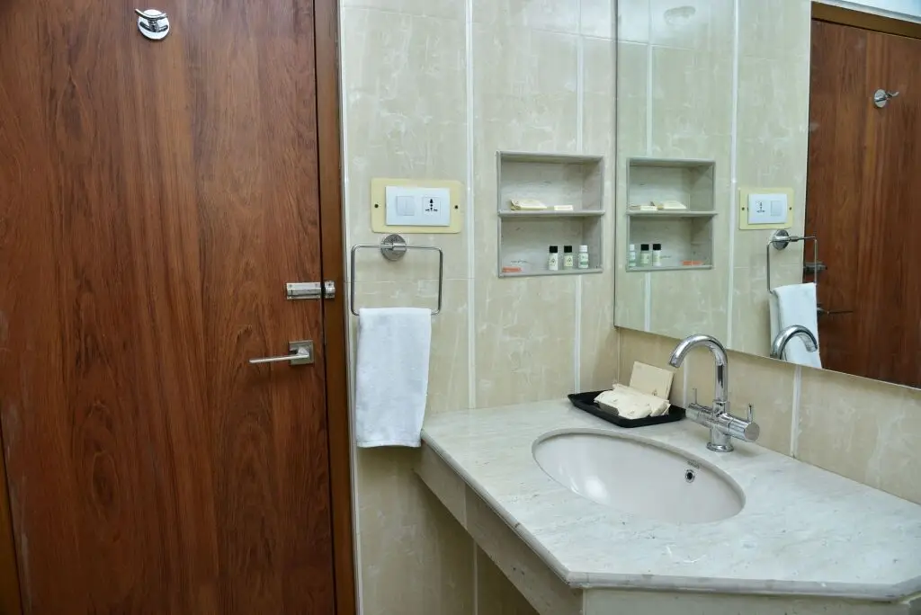 Кангра: Asia Spa Resort Mcleodganj, Dharamshala Centrally Air Conditioned With Heated Swimming Pool
